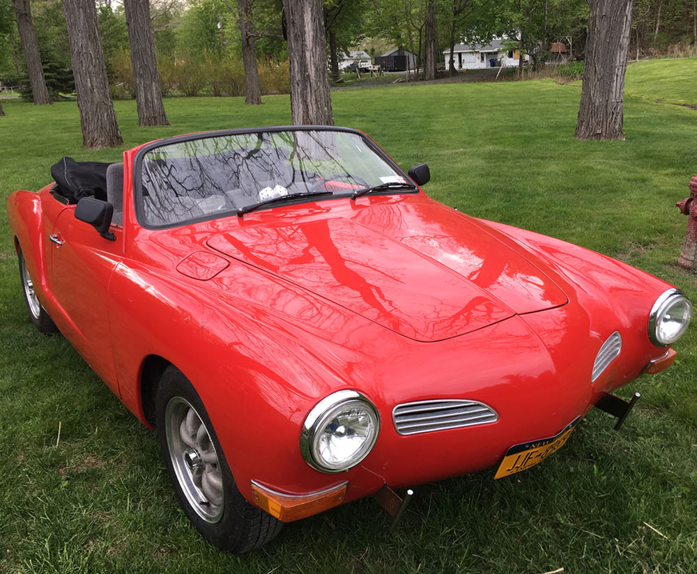 Larry Monachelli's 1971 Karmann Ghia