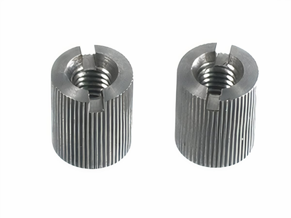 くぬー 113-527A - 1961-69 VW Beetle Wire Cover Knurled Nuts