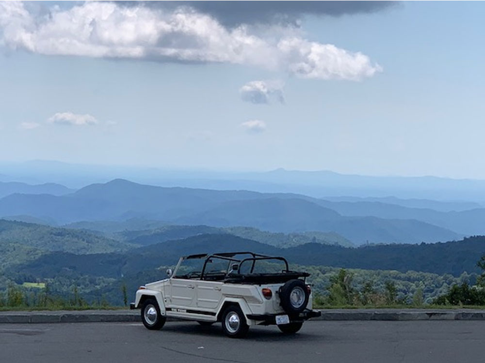 Jonathan & Susie's 1974 VW Thing