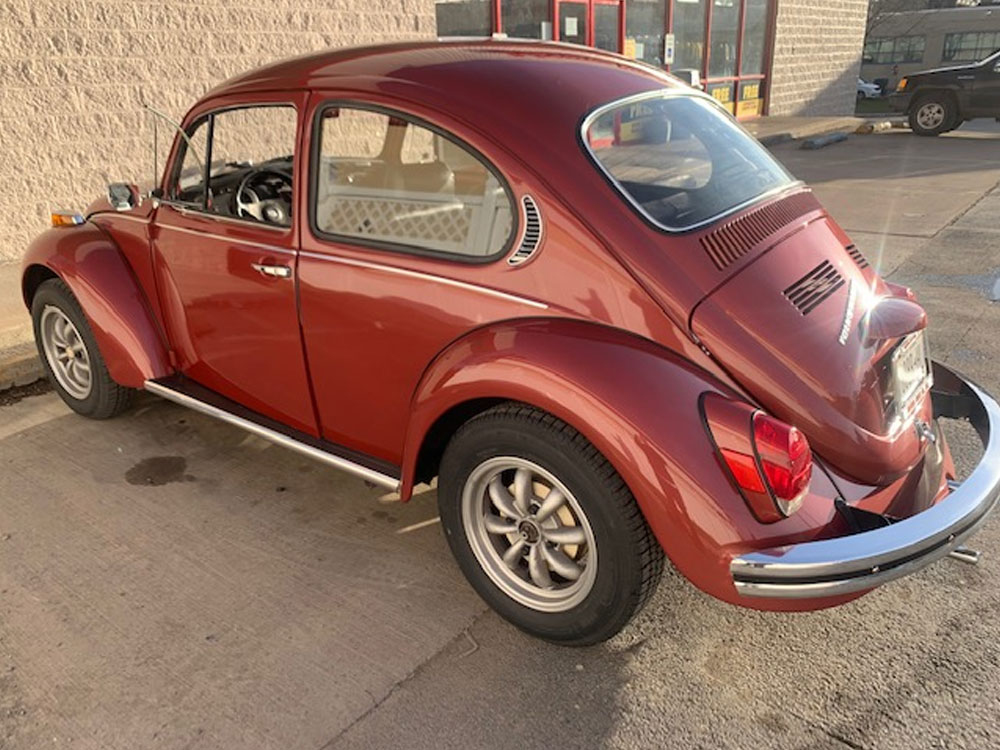 Rodger's 1971 VW Super Beetle