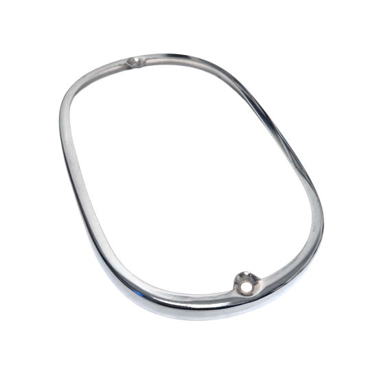 211945117B - Tail Light Chrome Trim Ring 1962-1971 Type 2 Bus US