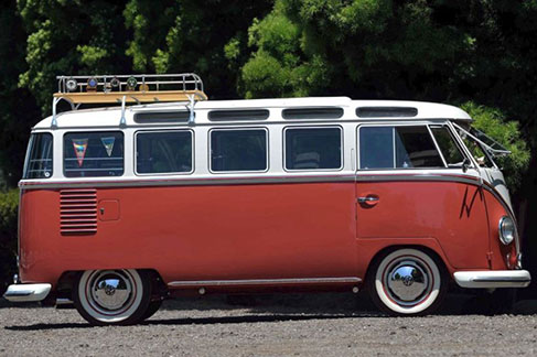 1959-Volkswagen-Deluxe-23-Window-Bus-2