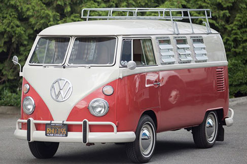 1967-Volkswagen-Camper-Bus