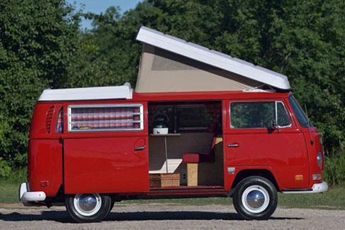 1970-Volkswagen-Westfalia-Camper