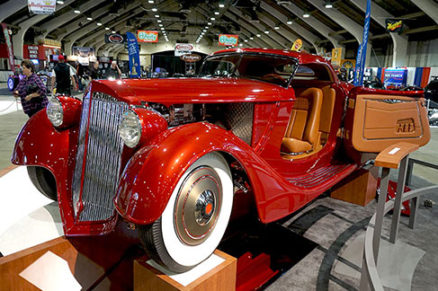Bruce-Wanta's-1936-Packard-Roadster-courtesy-of-Classic-News