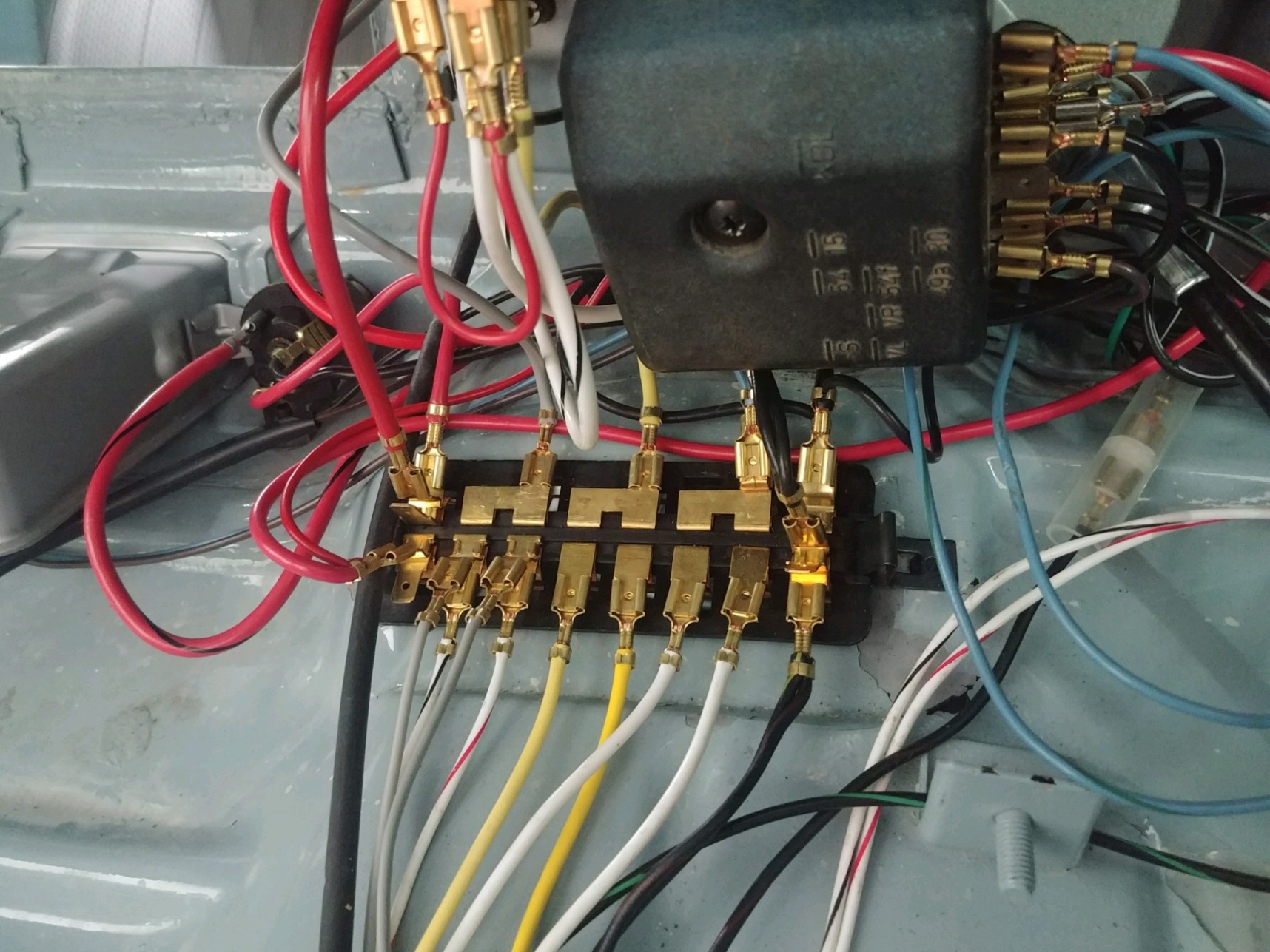 1970 Vw Beetle Voltage Regulator Wiring Diagram from www.jbugs.com